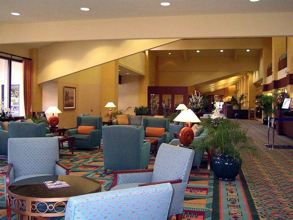 Doubletree By Hilton Bakersfield Hotel Interior foto